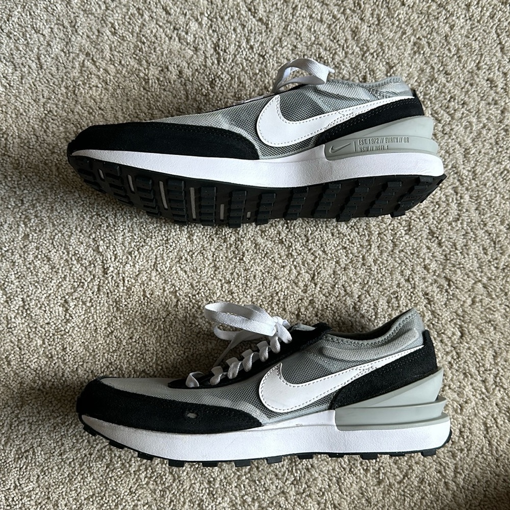 Nike Waffle One Shoes